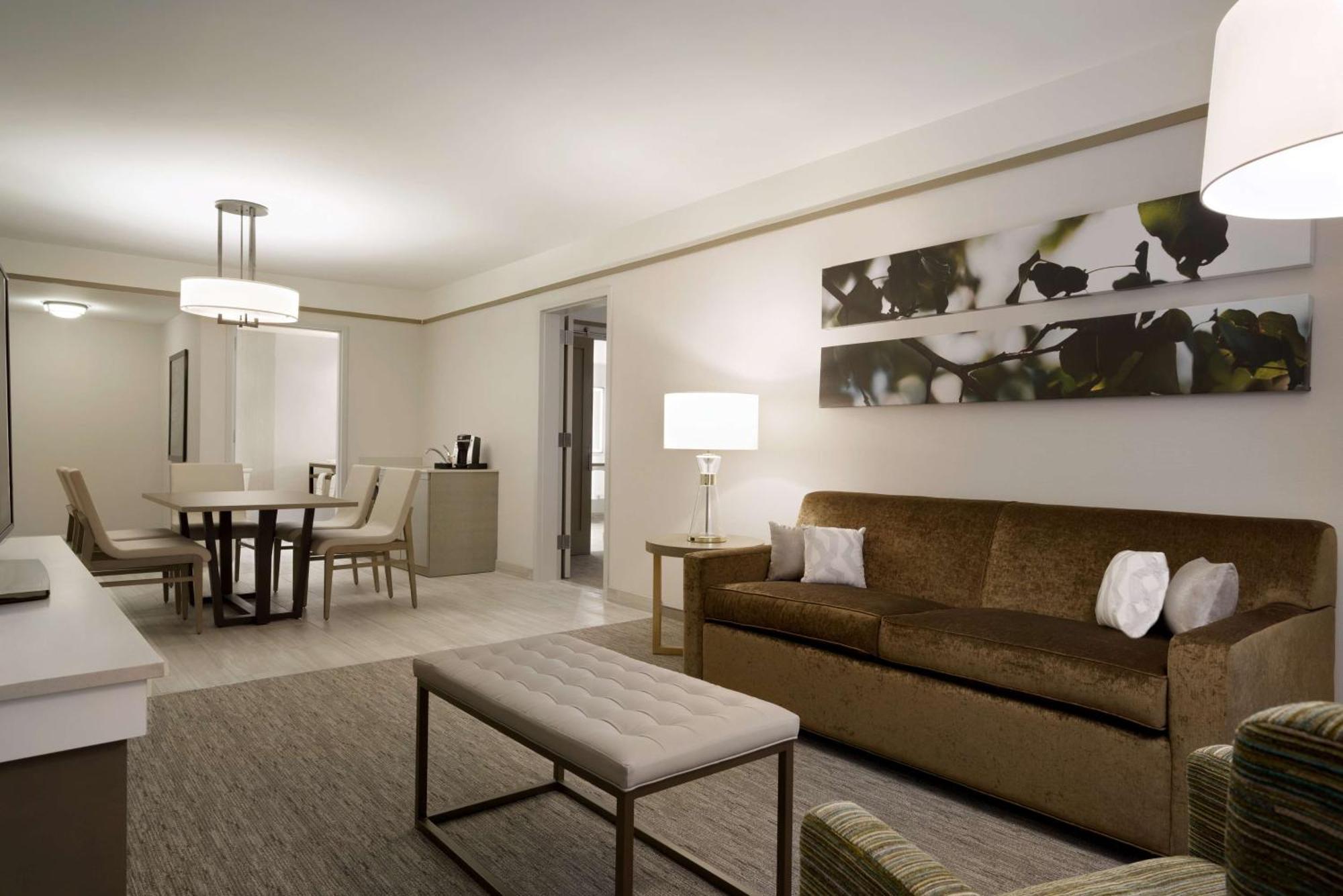 Hilton Garden Inn Newtown Square Radnor Bagian luar foto